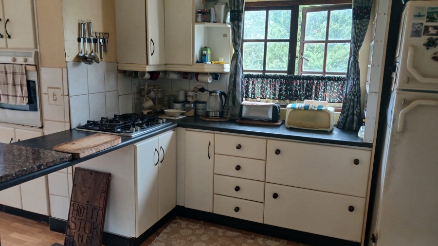 4 Bedroom Property for Sale in Bathurst Eastern Cape